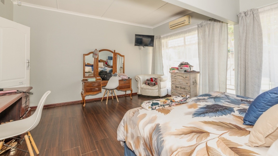 4 Bedroom Property for Sale in Wilkoppies North West